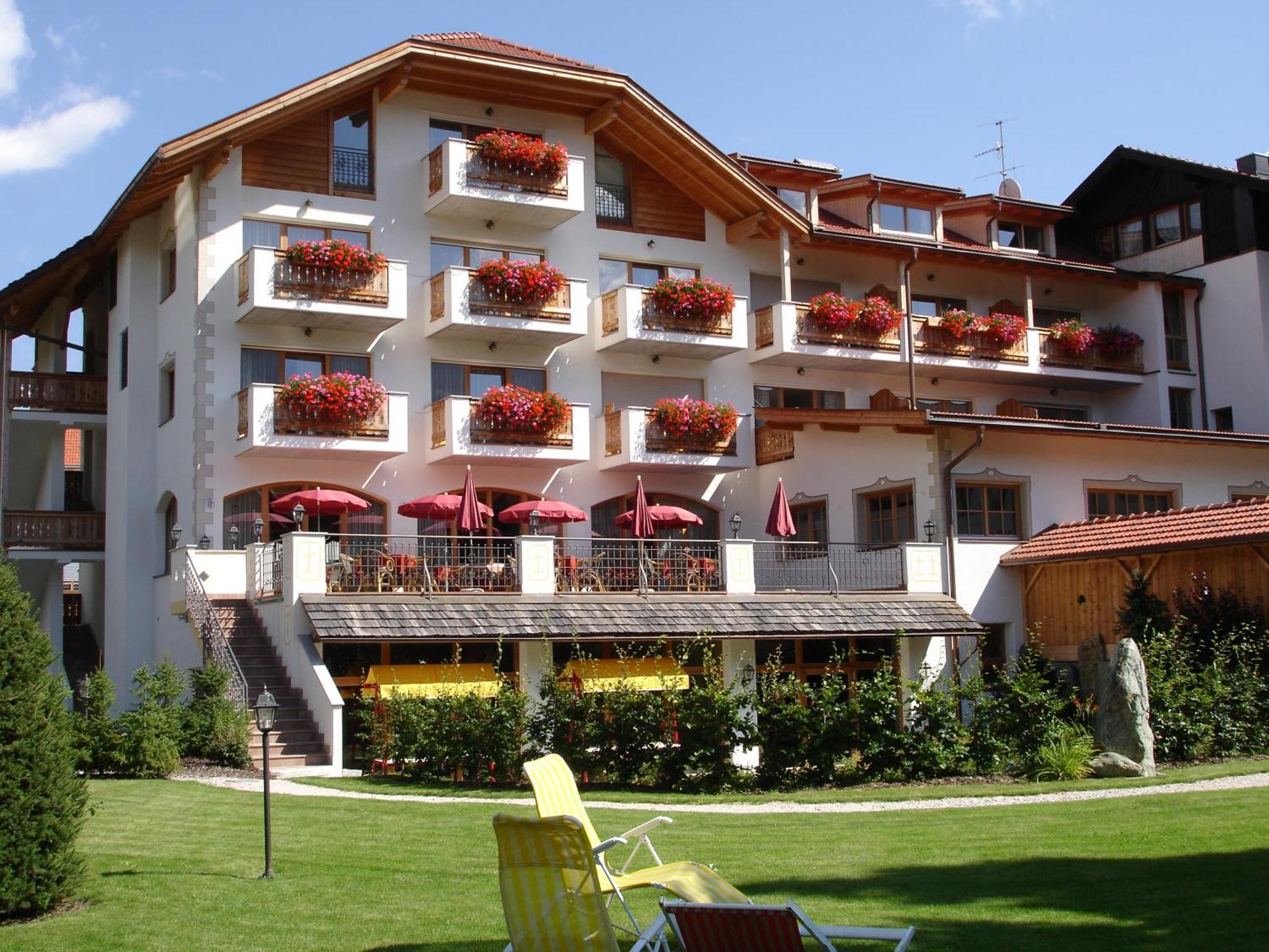 Landhotel Tharerwirt Olang Exterior photo
